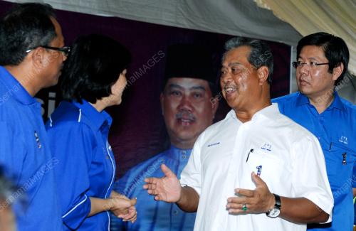 PG25_26042012_BINCANG