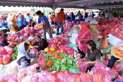 PG25_28042013_PRU13_MAKANAN