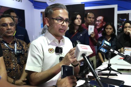 FAHMI FADZIL