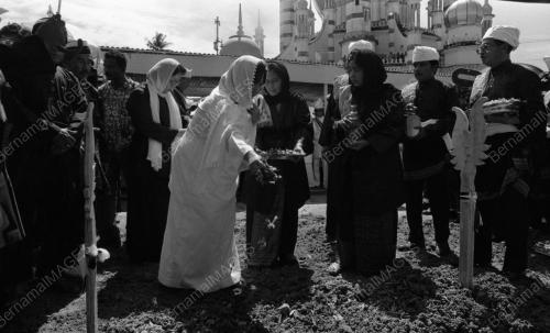 PG26_09032015_SULTAN_PERAK