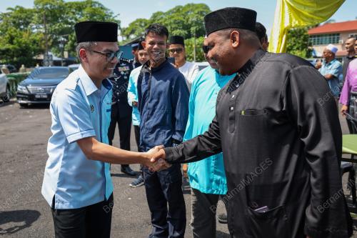 FAHMI FADZIL