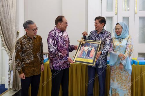 TUN RAMLI NGAH TALIB