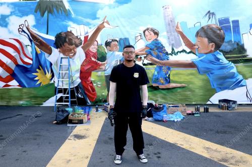 MURAL GRAFITI ˜PERPADUAN'