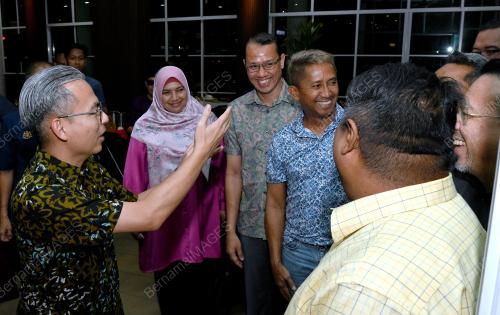 DATUK FAHMI FADZIL