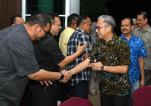 DATUK FAHMI FADZIL