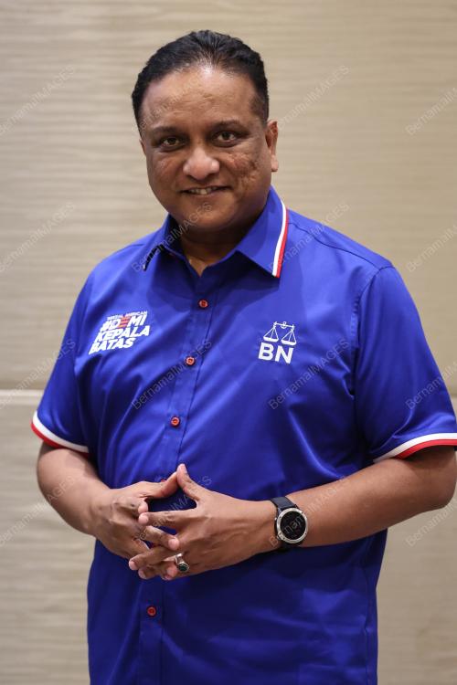 DATUK SERI REEZAL MERICAN NAINA MERICAN