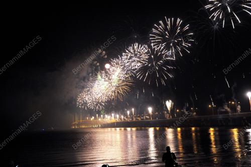 PG32_01032014_FIREWORK
