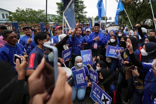 PILIHAN RAYA UMUM KE-15 (PRU15)