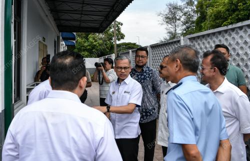 DATUK FAHMI FADZIL