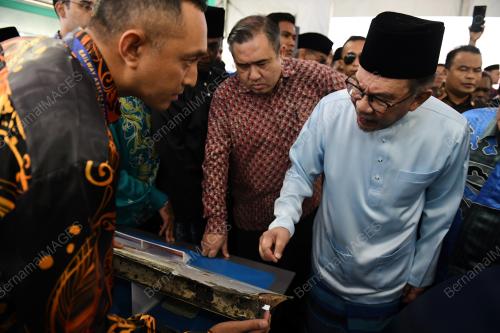 DATUK SERI ANWAR IBRAHIM