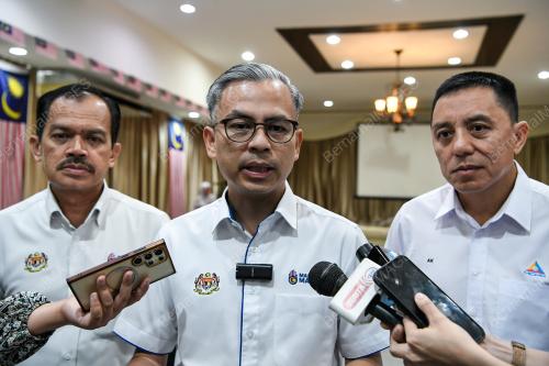 DATUK FAHMI FADZIL