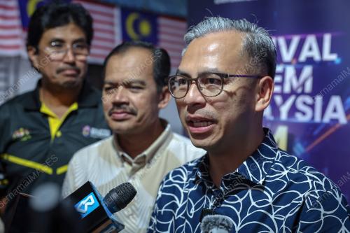 DATUK FAHMI FADZIL