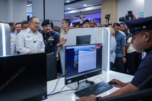 DATUK SERI ANWAR IBRAHIM