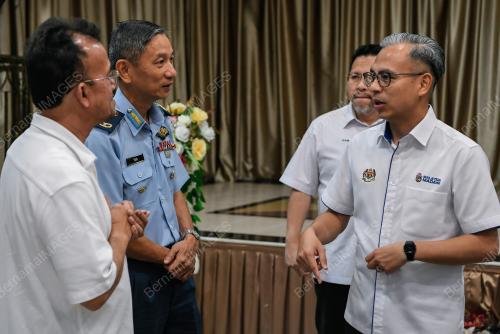 DATUK FAHMI FADZIL