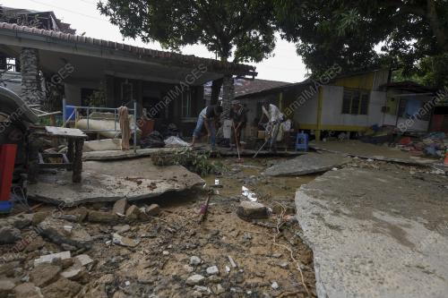PG37_06112017_BERSIH_BANJIR