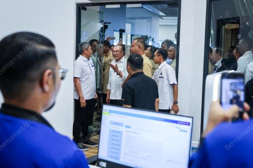 DATUK SERI ANWAR IBRAHIM