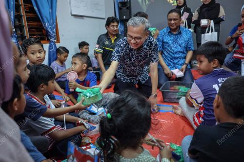 DATUK FAHMI FADZIL
