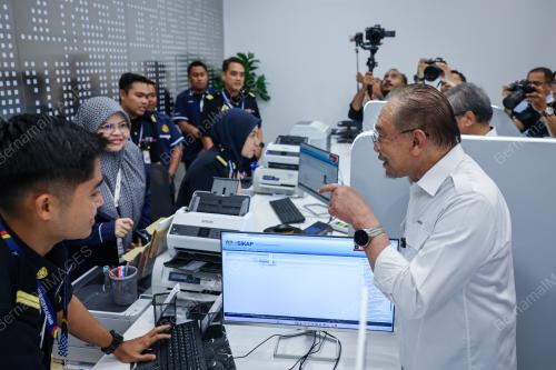 DATUK SERI ANWAR IBRAHIM
