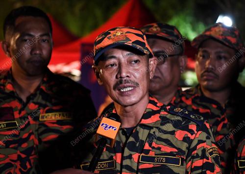 PG40_20102018_TANAH_RUNTUH