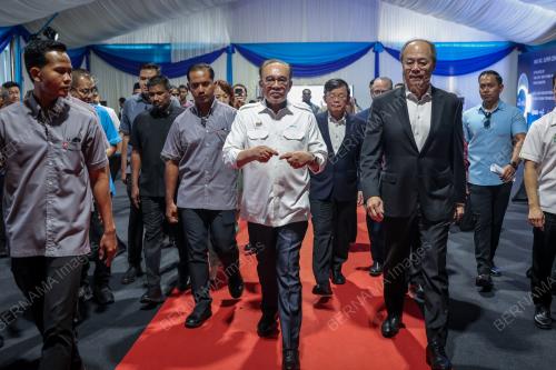 DATUK SERI ANWAR IBRAHIM