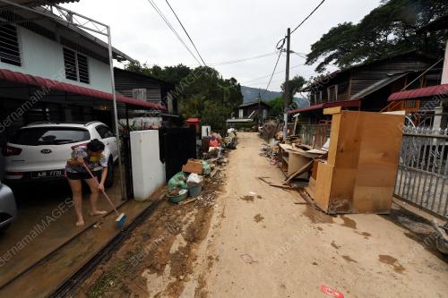PG56_08112017_BERSIH_RUMAH