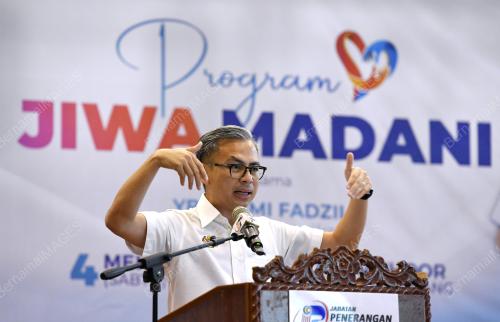 FAHMI FADZIL