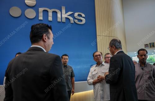 DATUK SERI ANWAR IBRAHIM