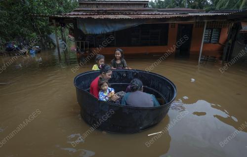 PG61_06112017_BANJIR
