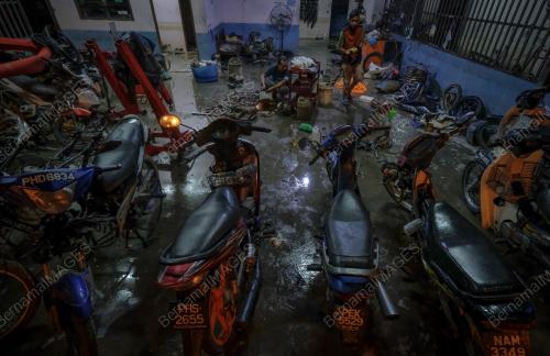PG62_08112017_BANJIR