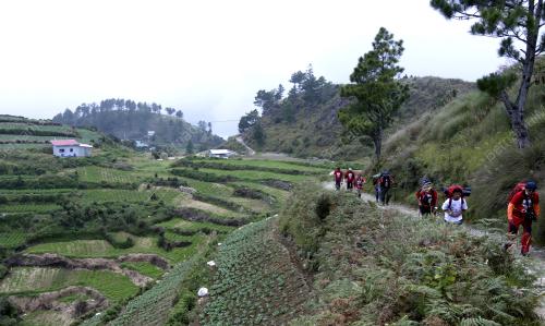 PH00_09092016_GUNUNG