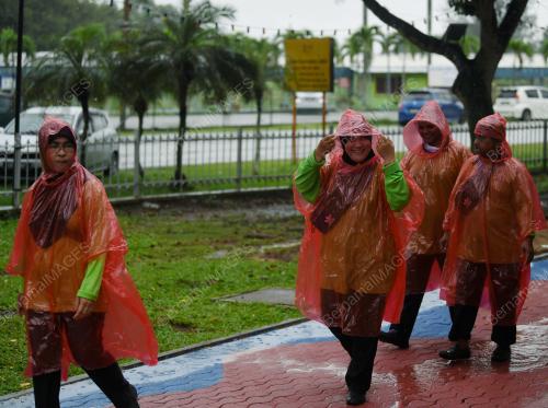 MONSUN TIMUR LAUT