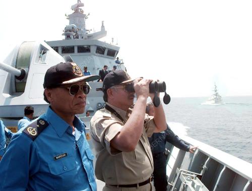 NAJIB TUN RAZAK