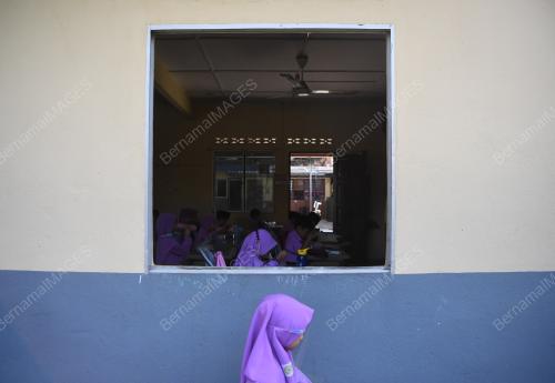 HARI PERTAMA PERSEKOLAHAN BERSEMUKA