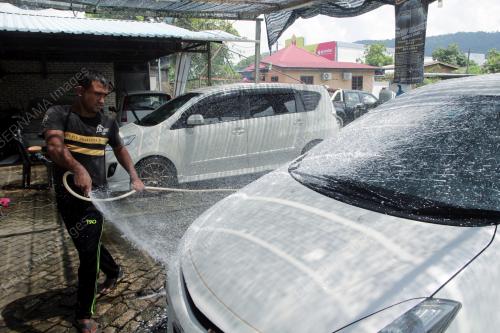 TINJAUAN KEDAI CUCI KERETA