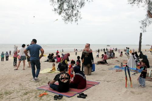 CUTI HUJUNG MINGGU