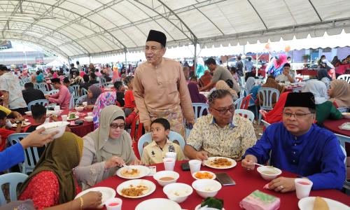 PH01_01072017_RAYA