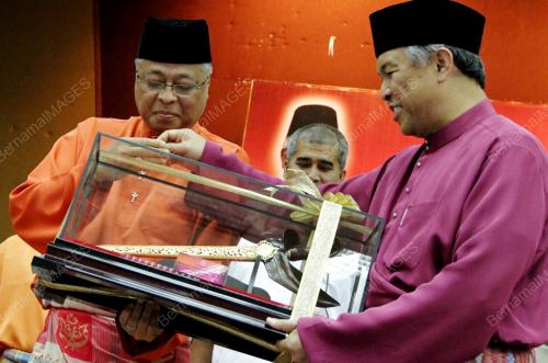 PH01_01092012_UMNO