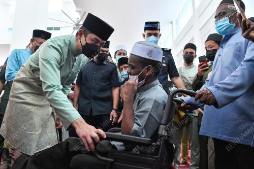 TENGKU HASSANAL IBRAHIM ALAM SHAH AL SULTAN ABDULLAH