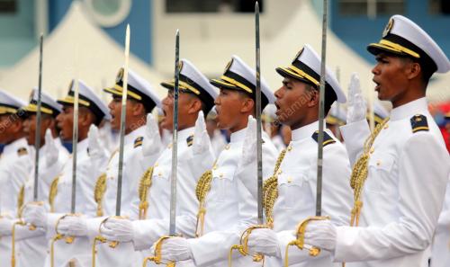 PEGAWAI APMM TAMAT LATIHAN