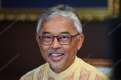 AL-SULTAN ABDULLAH RI'AYATUDDIN AL-MUSTAFA BILLAH SHAH