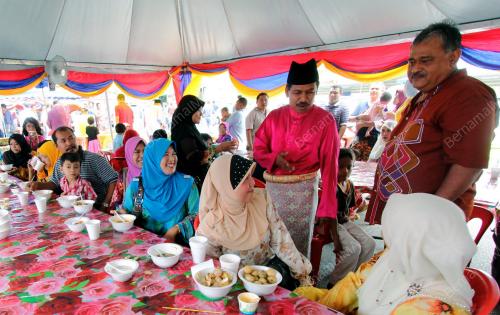 HAMZAH ABU BAKAR