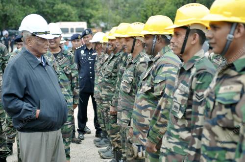 PH01_02102012_JAMBATAN_BARU