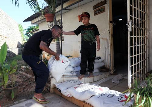 PH01_02122016_BANJIR