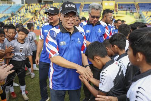DATUK SERI WAN ROSDY WAN ISMAIL