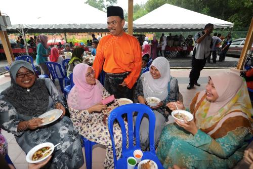 PH01_03092013_JOHARI