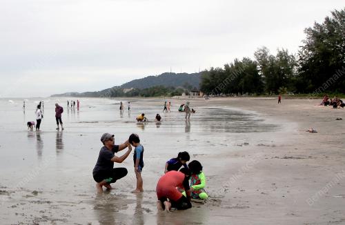 CUTI HUJUNG MINGGU