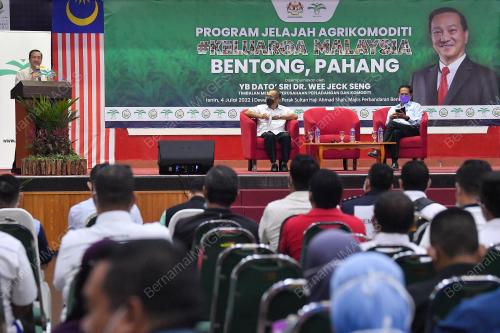 DATUK SERI DR WEE JECK SENG
