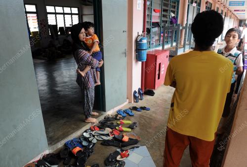 PH01_04122013_BANJIR