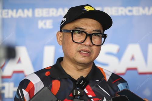 FADZIL MOHAMAD KAMAL