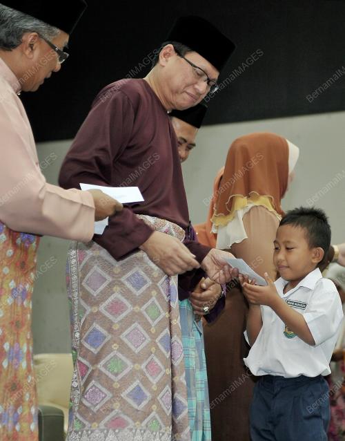 PH01_05102012_BANTUAN